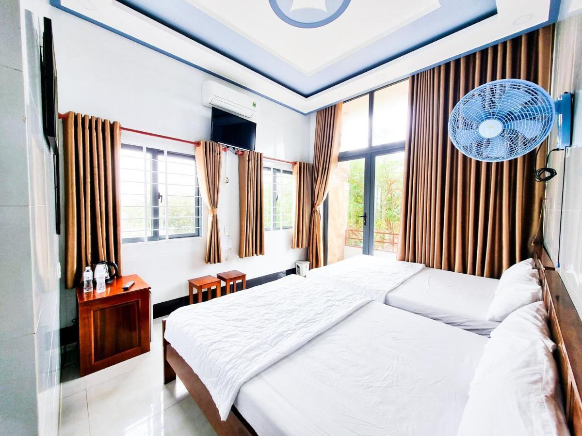 Huong Duong Hotel Dao Phu Quy Exteriör bild