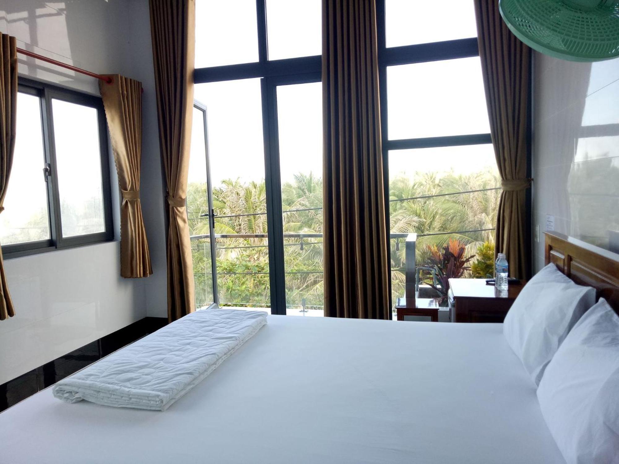 Huong Duong Hotel Dao Phu Quy Exteriör bild